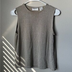 Kevo Silk Blend Silver Metallic Shimmer Knit Sleeveless Tank Top Shell Women’s L